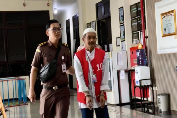 Pembunuh Aktivis Lingkungan Meratus Hst Divonis 11 Tahun Penjara